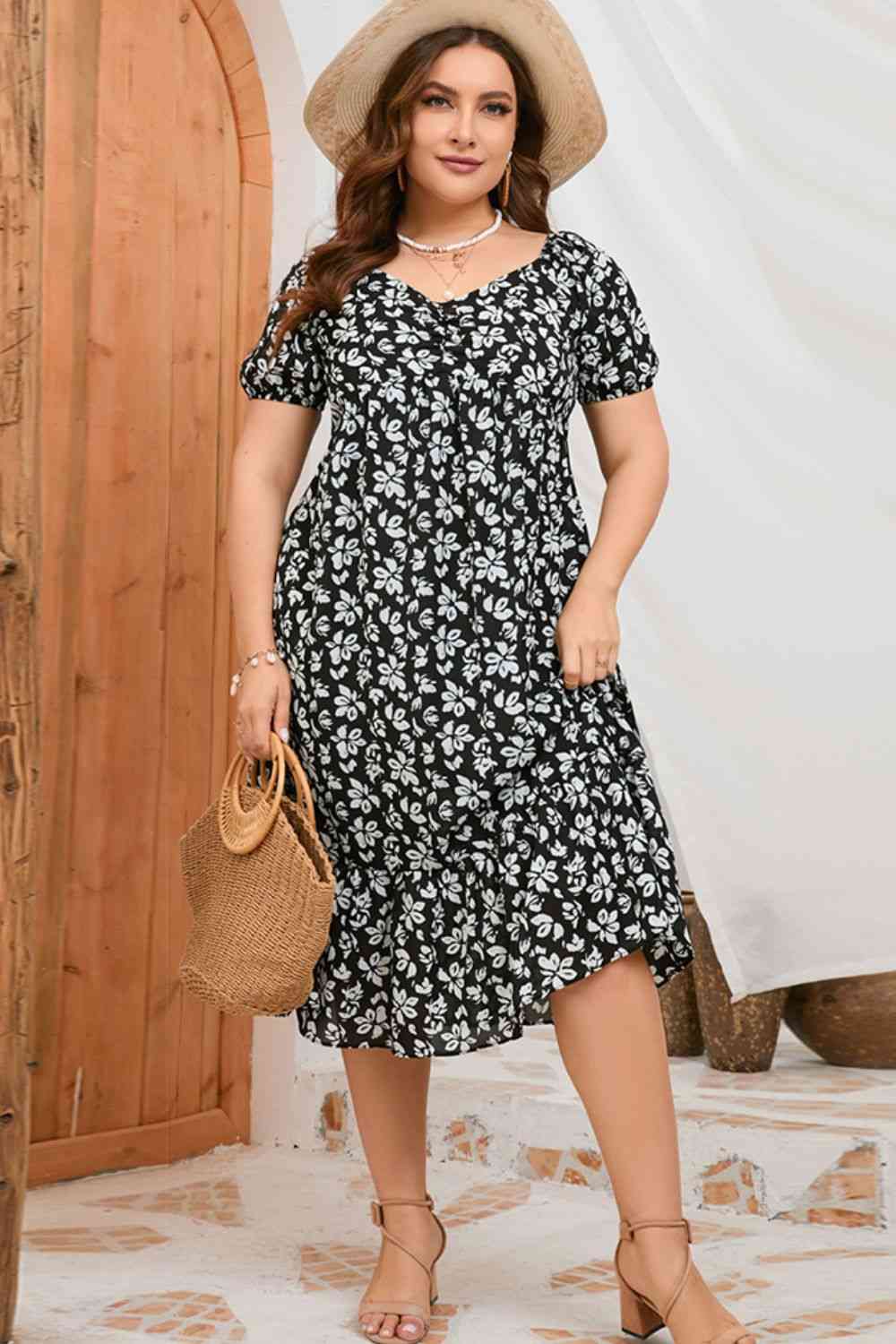 Plus Size Floral Short Sleeve Midi Dress