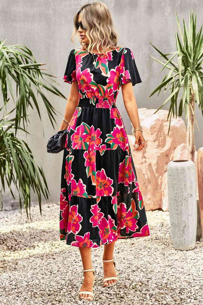 Vestido midi escalonado con mangas abullonadas y estampado floral