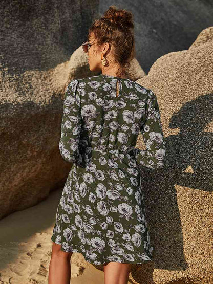 Mini-robe fleurie à col rond et manches bouffantes