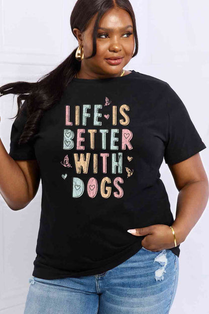 Camiseta de algodón con estampado de perros "La vida es mejor con perros" de tamaño completo de Simply Love