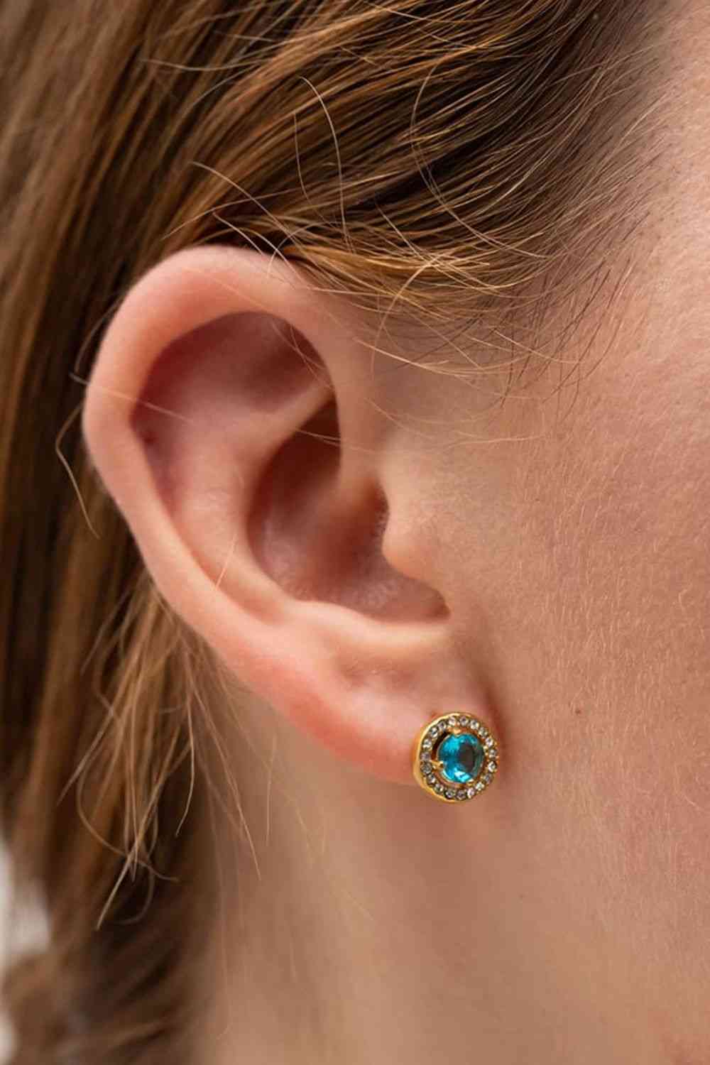 Boucles d'oreilles à tige en acier inoxydable avec zircons incrustés