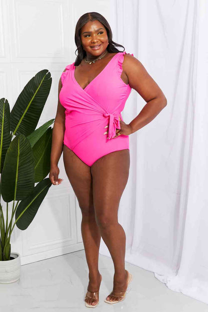 Marina West Swim Traje de baño de una pieza de tamaño completo con volantes y flotador sintético en rosa