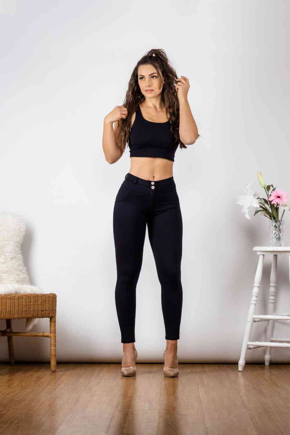 Legging boutonné avec détails contrastés pleine taille