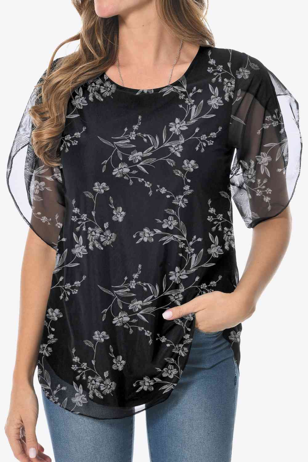 Blusa estampada con cuello redondo y dobladillo redondeado