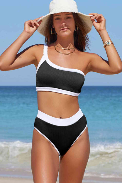 Ensemble de bikini asymétrique côtelé à bordure contrastée