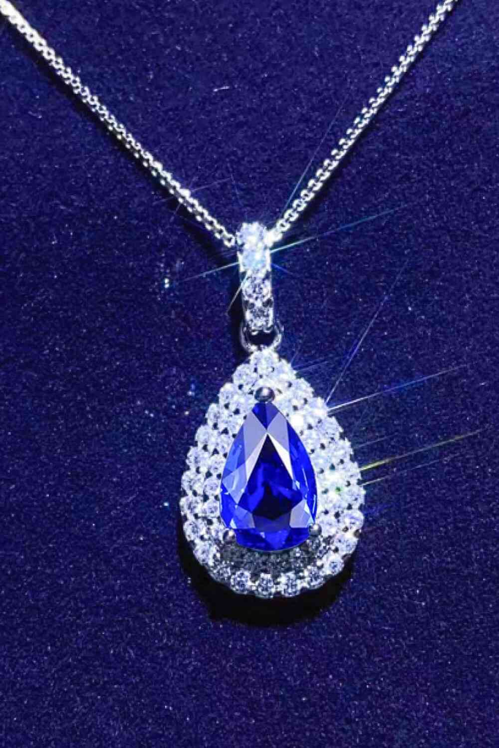 Collier pendentif en forme de larme moissanite 2 carats