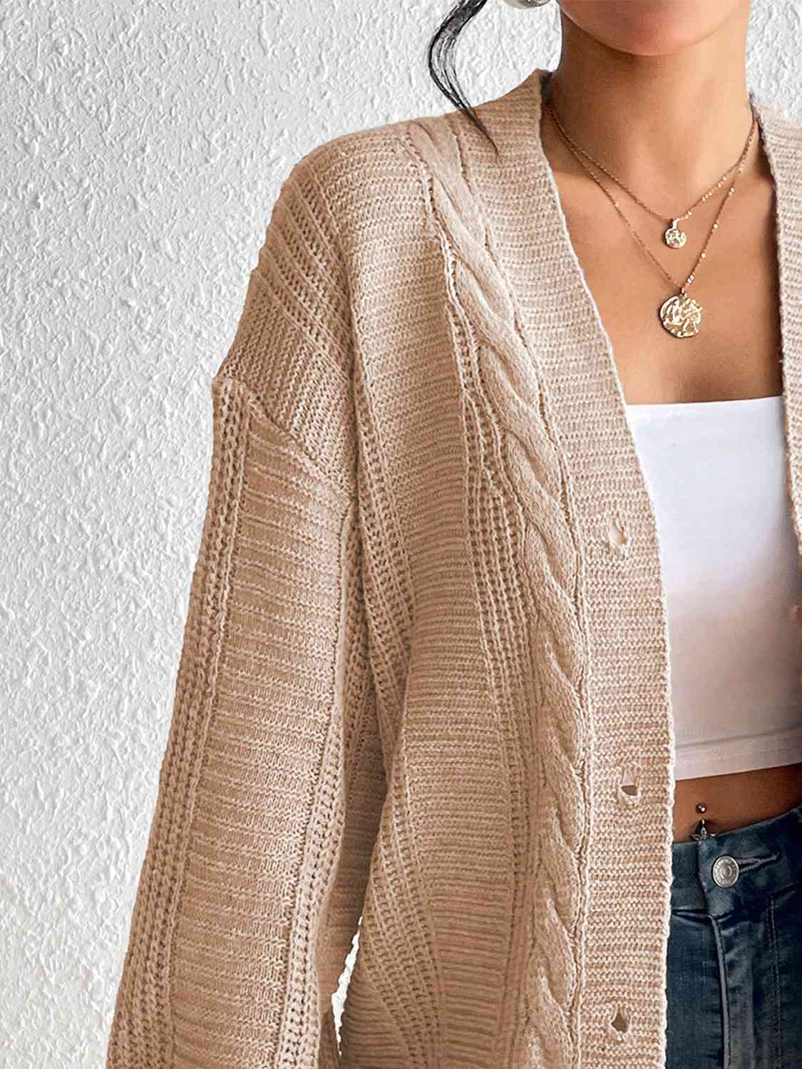 Cardigan boutonné en tricot torsadé