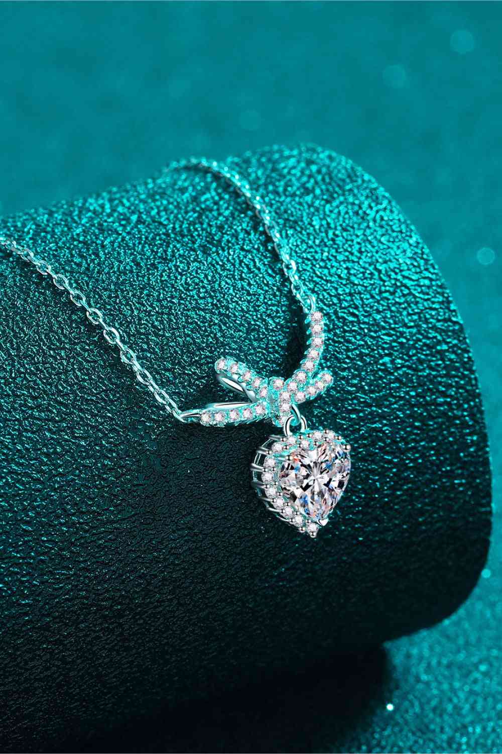 Collier pendentif coeur moissanite 1 carat