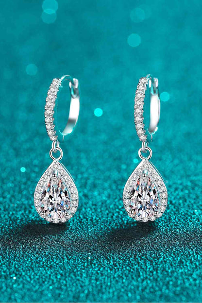 Boucles d'oreilles en forme de larme moissanite