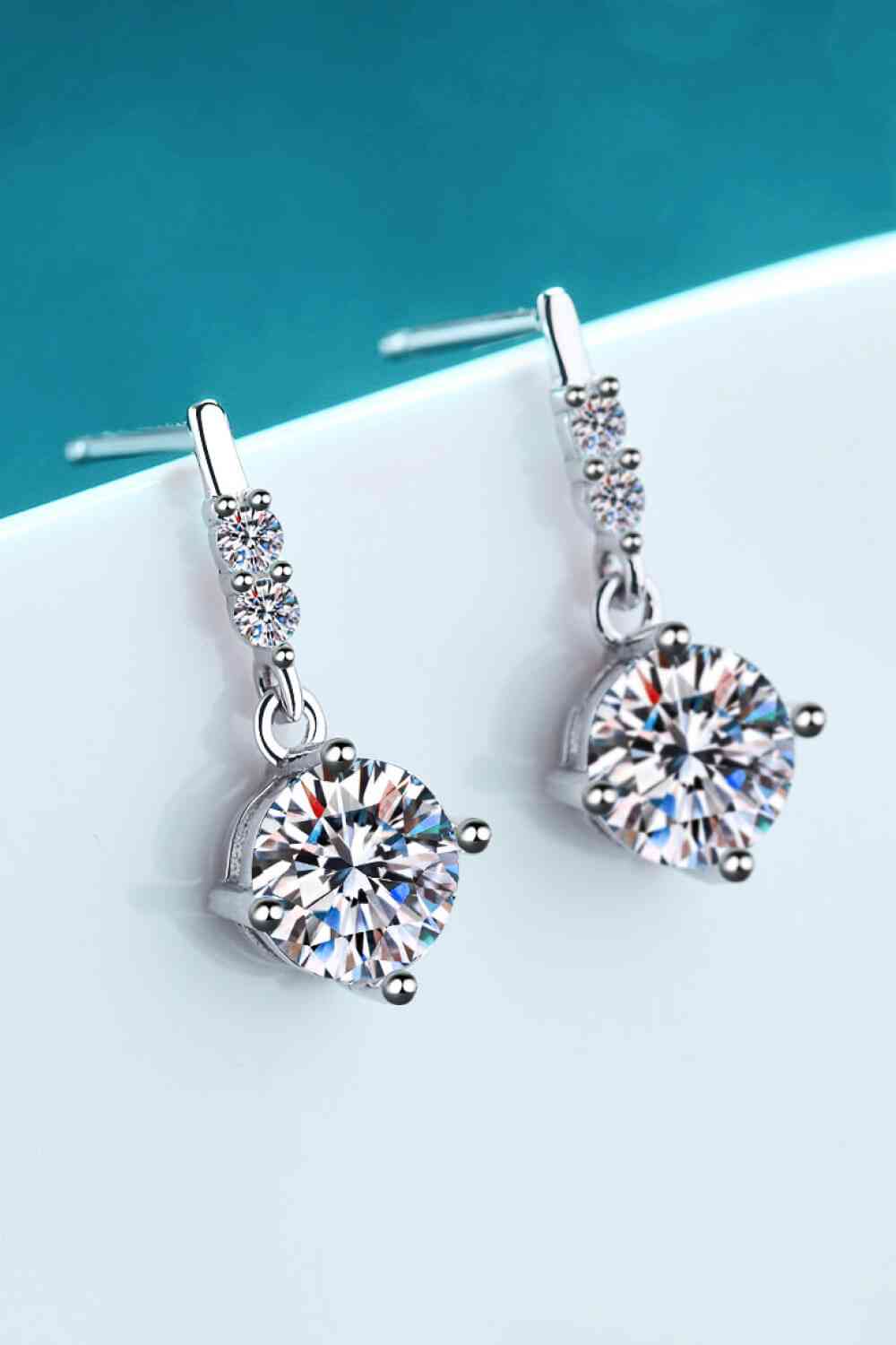 Boucles d'oreilles pendantes moissanite