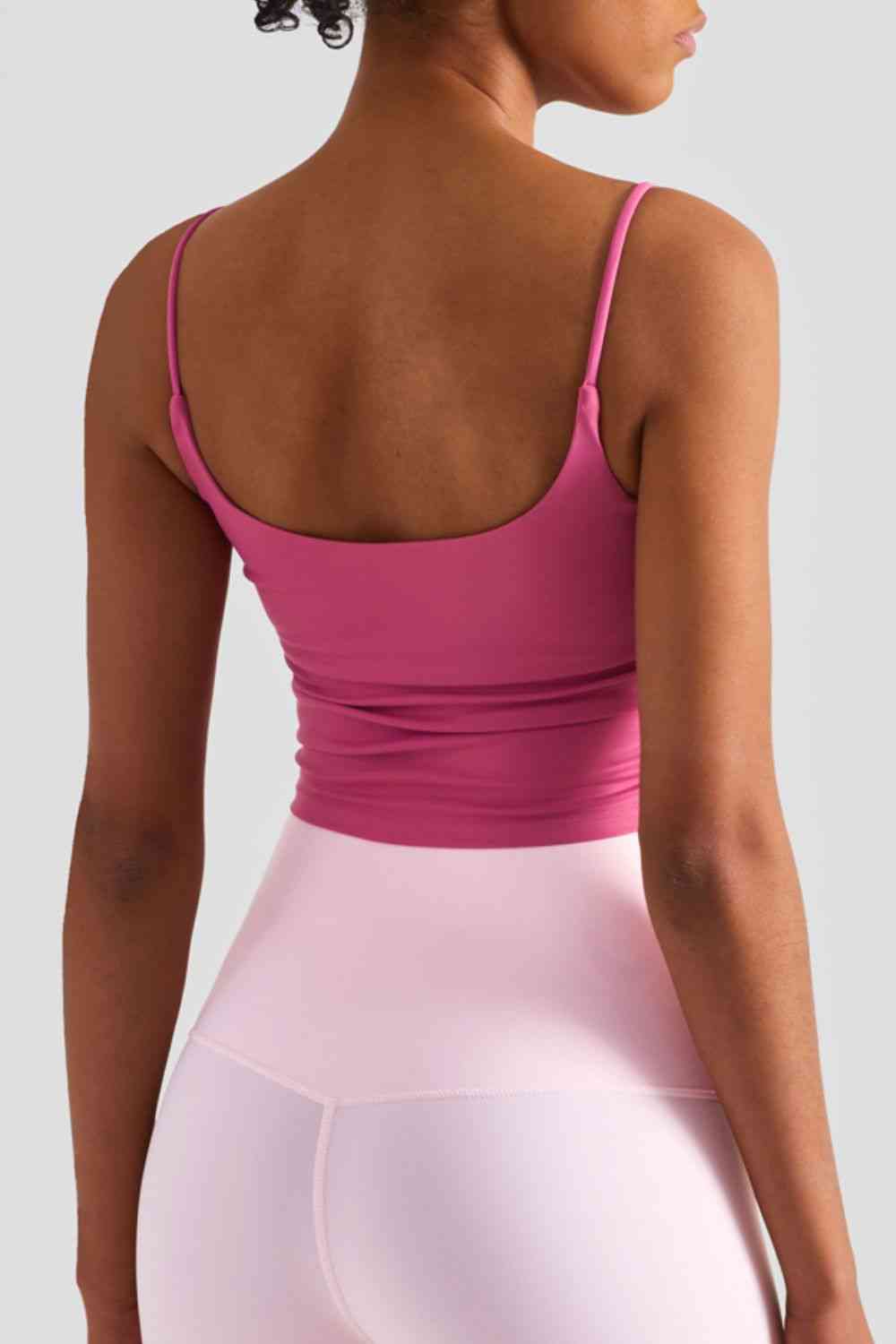 Camisole de sport courte à détails froncés