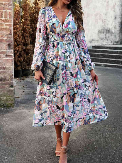 Robe midi imprimée à col en V et manches longues