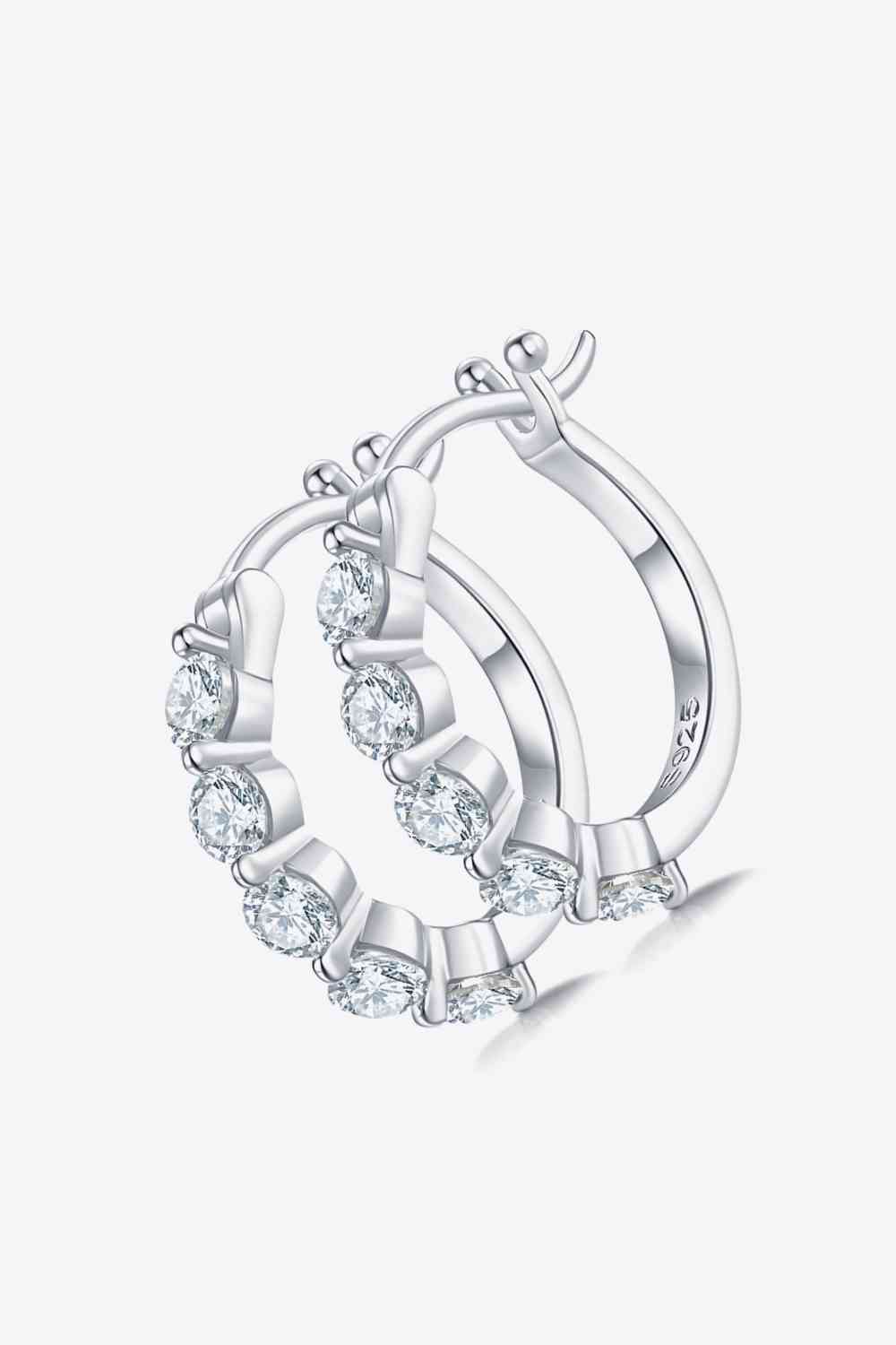 Boucles d'oreilles adorées en argent sterling 925 moissanite 1 carat