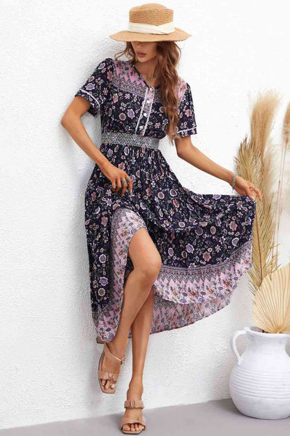 Vestido midi bohemio de manga corta con cuello en V