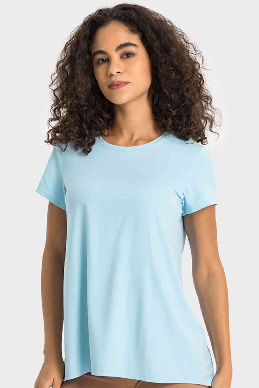 T-shirt de sport à manches courtes et lien au dos