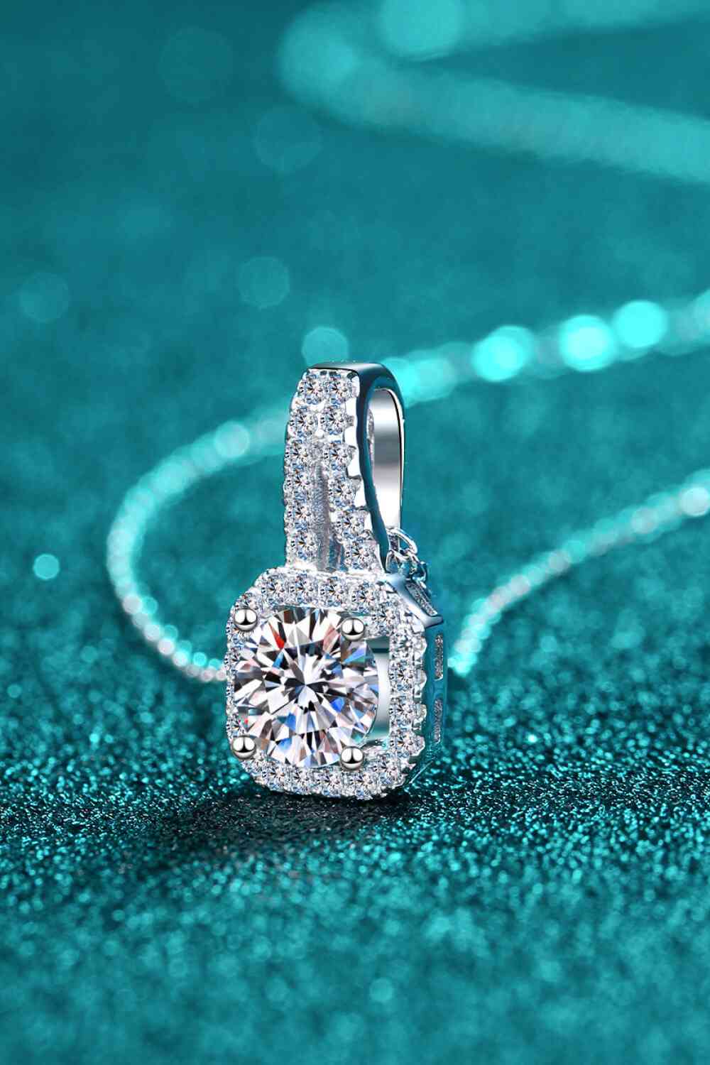 Collier moissanite adoré de 1 carat