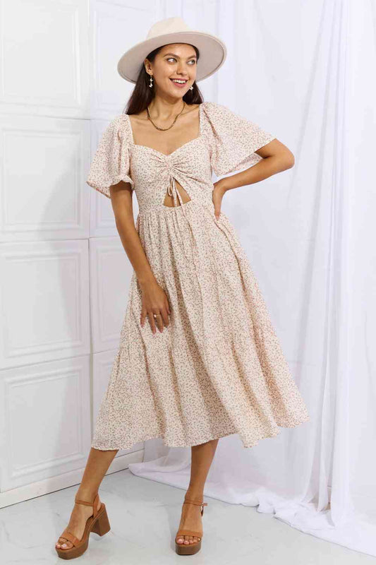 HEYSON Let It Grow Vestido midi con volantes escalonados y flores de tamaño completo