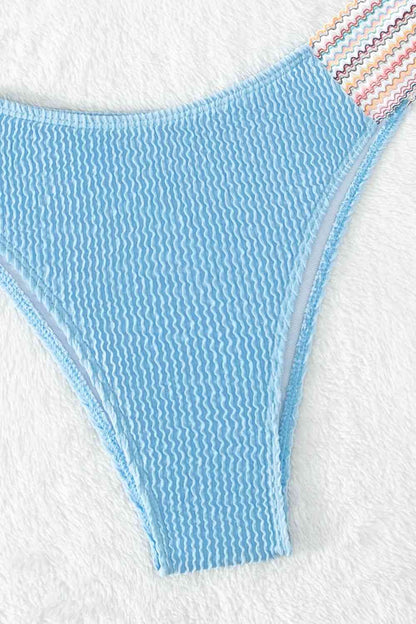 Ensemble de maillot de bain échancré à texture contrastée