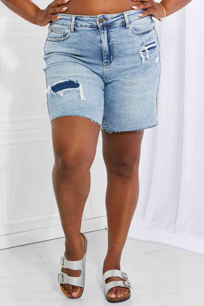 Judy Blue - Short en jean mi-long Hallie avec patch