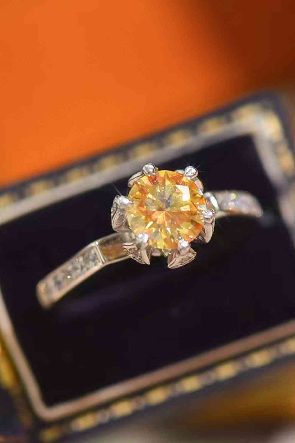 You'are My Lover 2 Carat Moissanite Ring