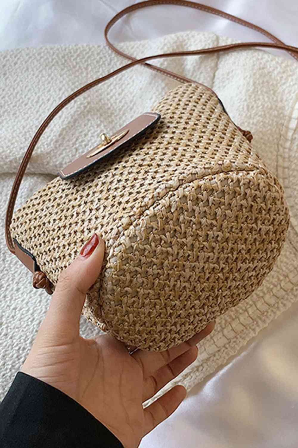 Sac seau en paille adoré