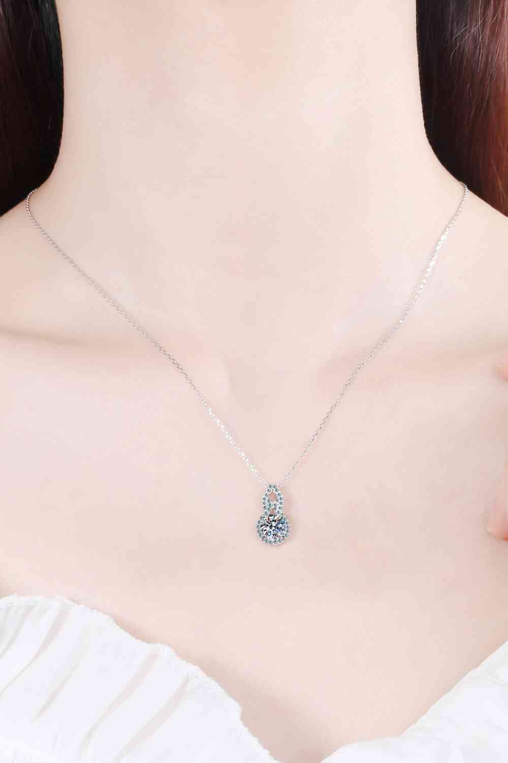 Collier pendentif moissanite 1 carat