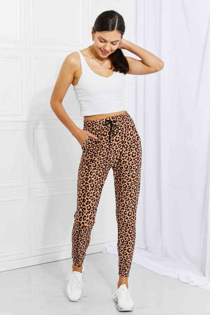 Leggings Depot - Pantalon de jogging à imprimé léopard à pois Downtown pleine taille