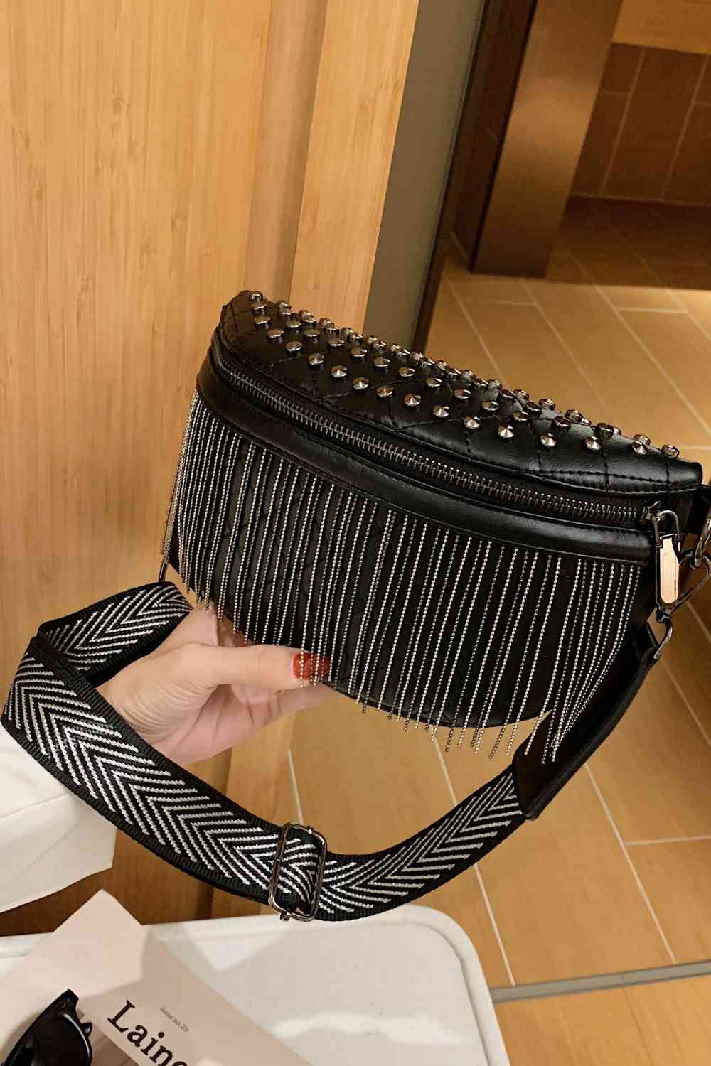 Sac à bandoulière clouté en cuir PU avec franges