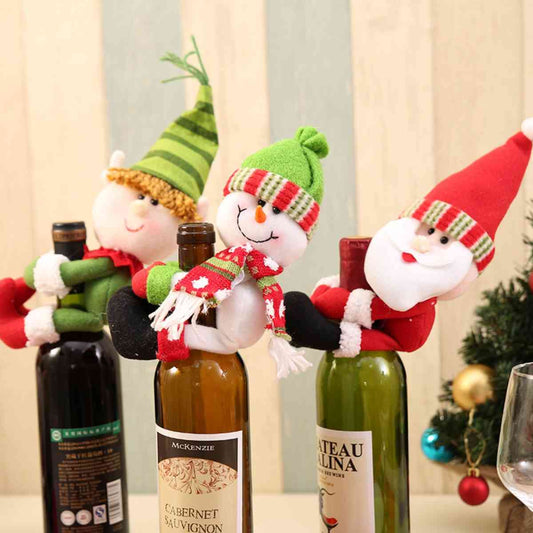 Decoración de botella de vino de gnomo navideño