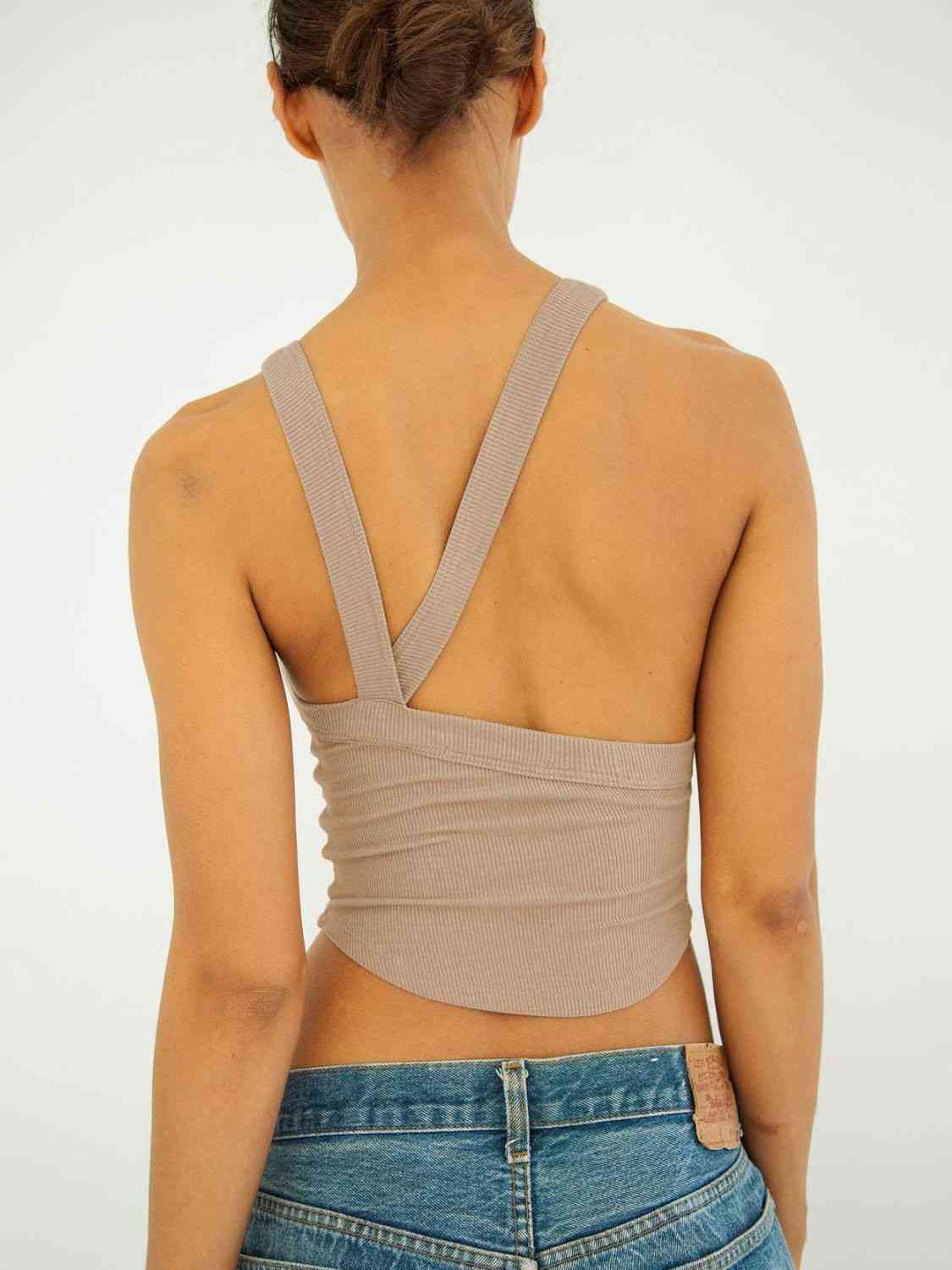 Top corto de canalé con cuello halter