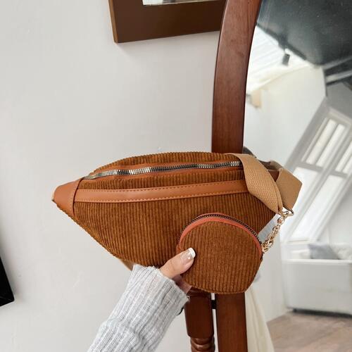 Petit sac à bandoulière en velours côtelé