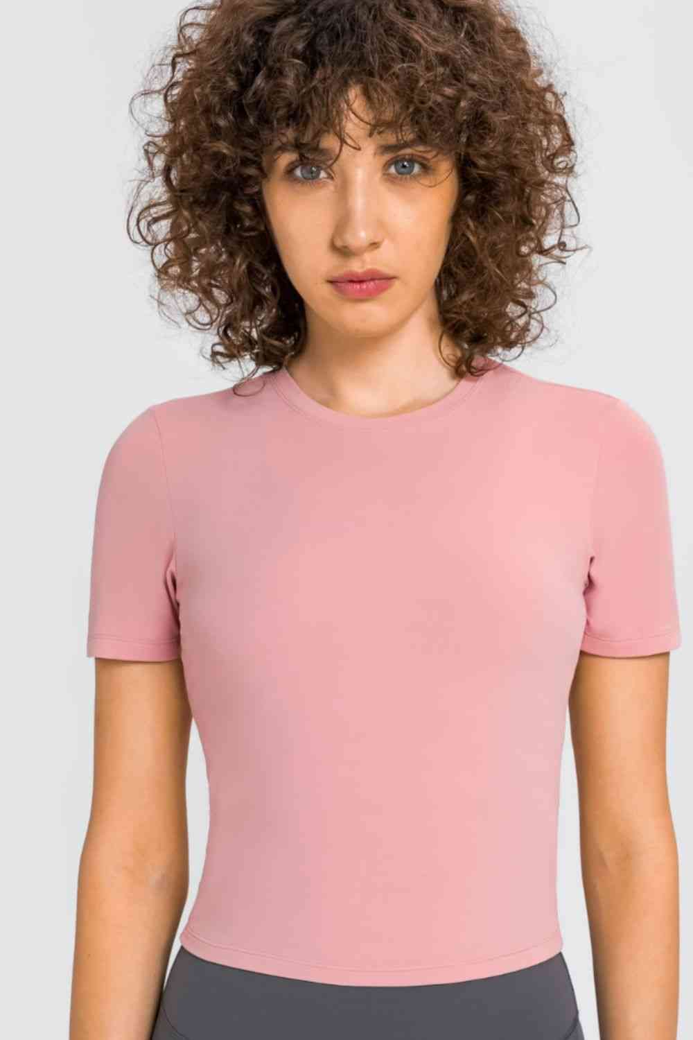 Camiseta de yoga de manga corta con cuello redondo