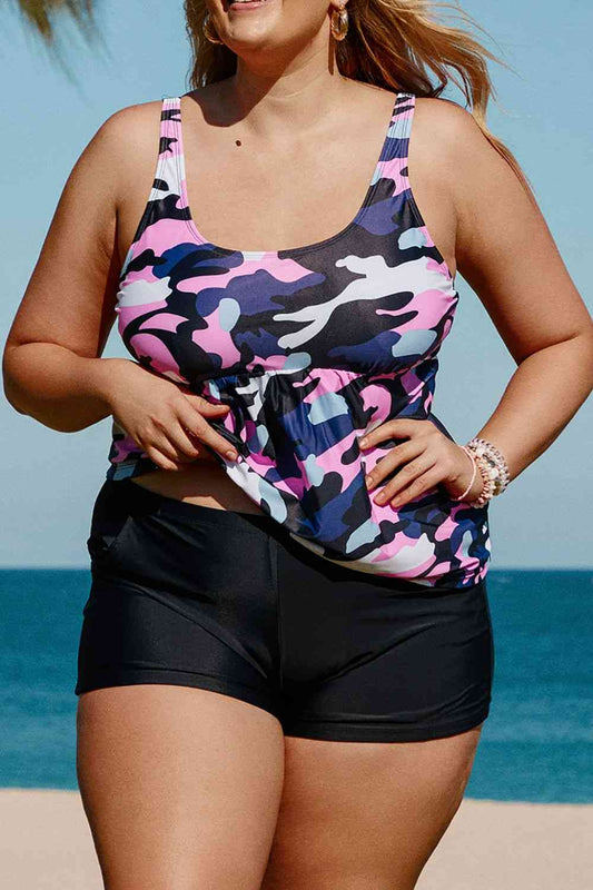 Conjunto de tankini de dos piezas con peplum de camuflaje de talla grande