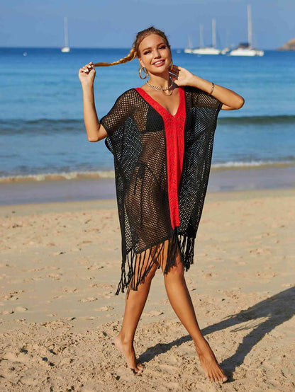 Robe cache-maillot ajourée à franges contrastées