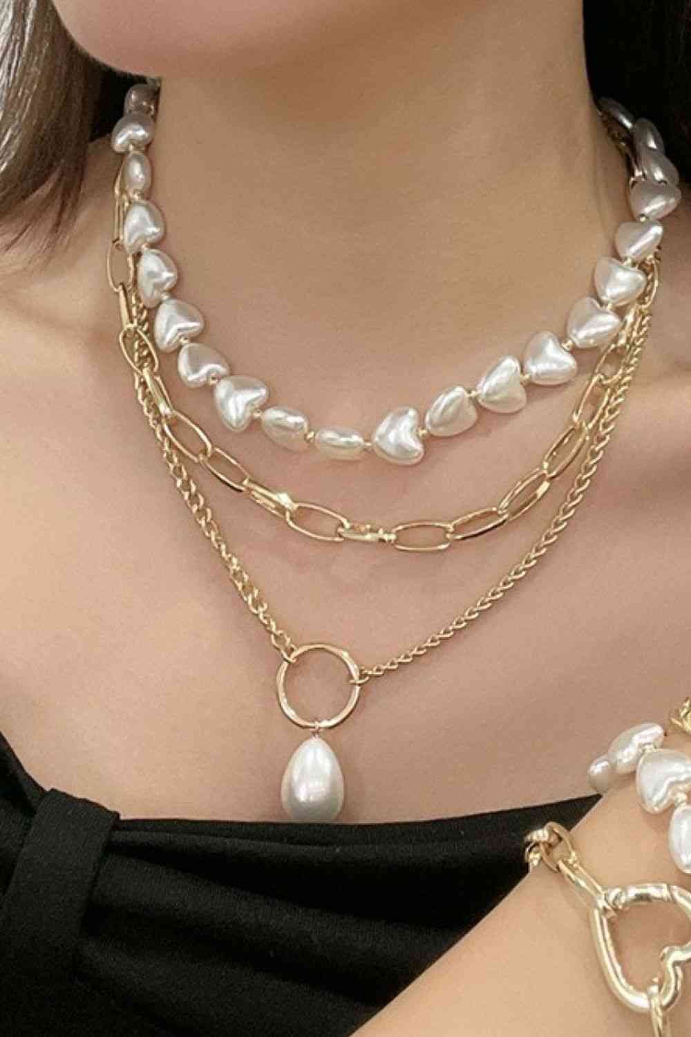 Collier de perles à trois couches