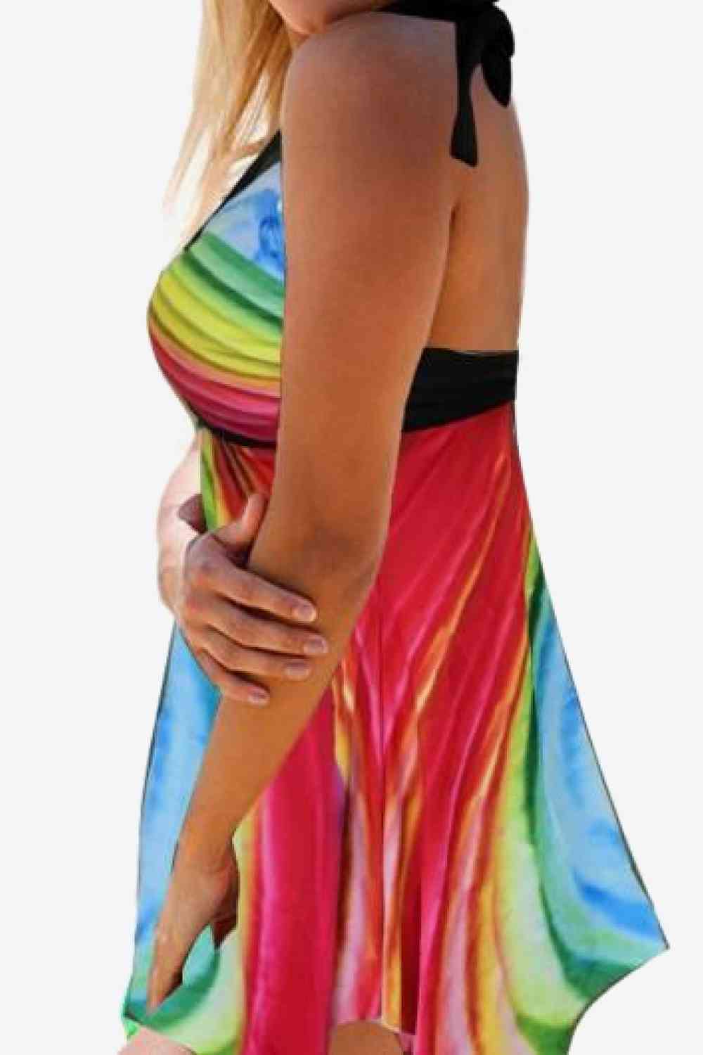 Traje de baño de dos piezas con cuello halter multicolor