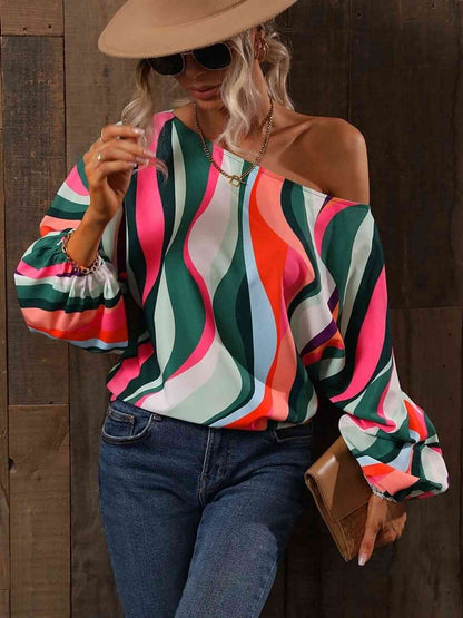 Blusa estampada con cuello barco