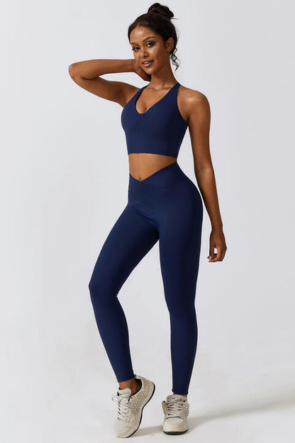 Conjunto de leggings y sujetador deportivo cruzado