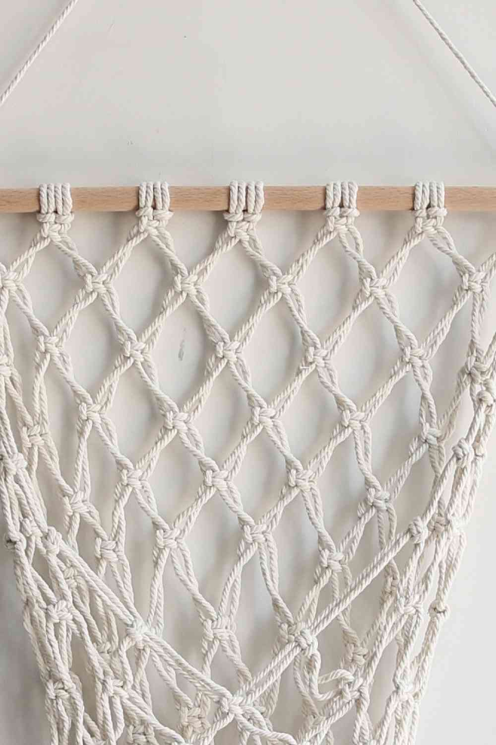 Tenture murale de panier en macramé