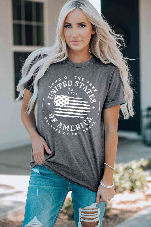 Camiseta de manga corta con gráfico de bandera de EE. UU.
