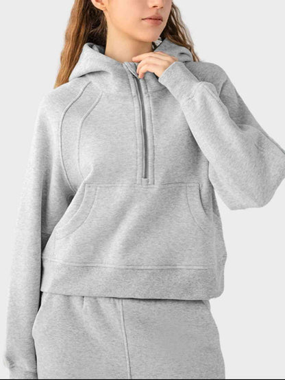 Sweat à capuche de sport à manches longues et demi-zip