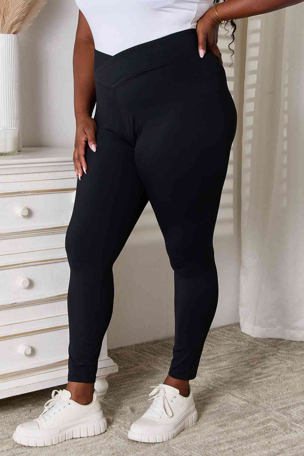 Legging de sport basique Bae avec ceinture en V