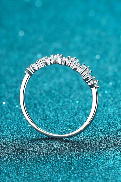 Bague demi-éternité plaquée rhodium moissanite