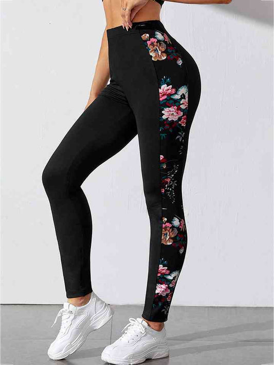 Pantalon à taille large et imprimé floral