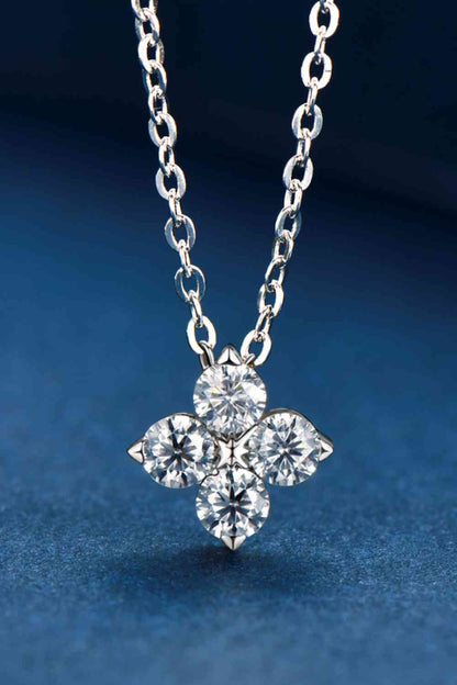 Collier pendentif trèfle à quatre feuilles Moissanite