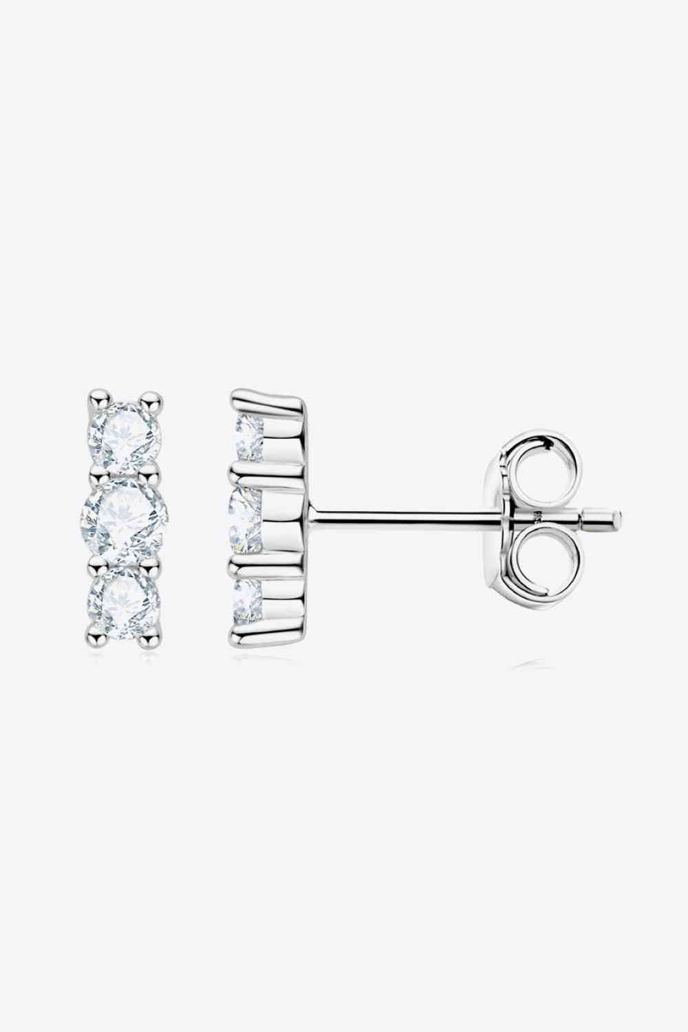 Boucles d'oreilles à tige en moissanite en argent sterling 925 avec rythme cardiaque