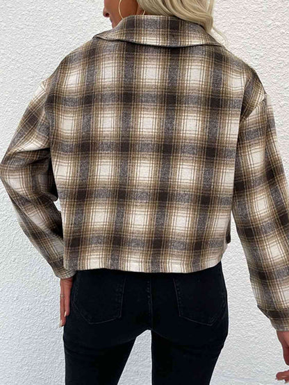 Sobrecamisa de hombros caídos con botones a cuadros