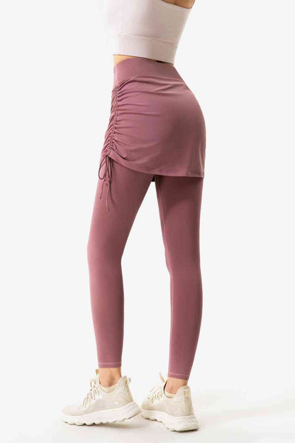 Leggings de yoga con capas sintéticas y fruncidos con cordón