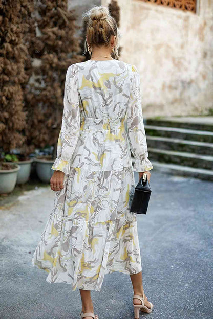 Robe midi imprimée à col surplis et manches volantées