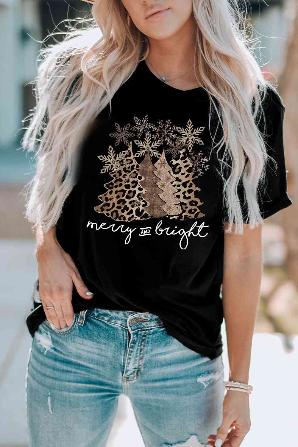 Camiseta de manga corta con gráfico de árbol de Navidad